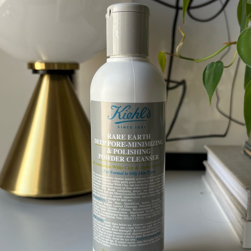 Kiehl’s Rare Earth Powder Cleanser